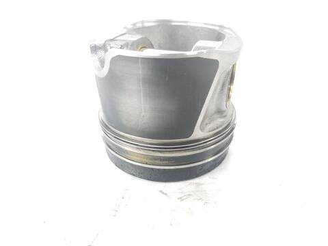 Foto 3ª: Pistones Audi A3 2.0 TDI AMBITION 103KW) [BKD] (2005)