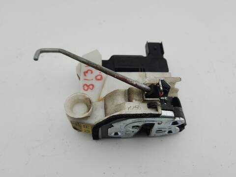 Foto 3ª: Cerradura Puerta Delantera Derecha Kia Rio BASIC 75CV 55KW [D3FA] (2013)