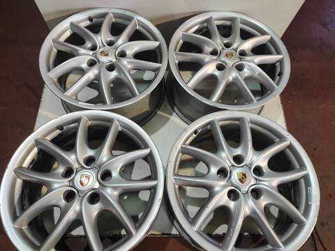 Juego LLantas Porsche Cayenne M5501