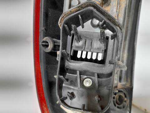 Foto 3ª: Piloto Trasero Derecho Opel Corsa 1.2 16V CAT Z 12 XE - LW4) 75CV 55KW [Z12XE] (2001)
