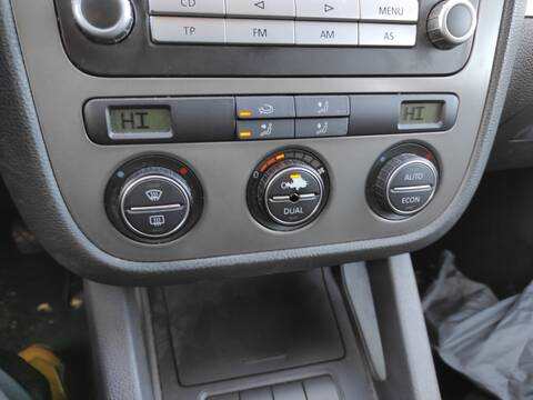 Mando Climatizador Volkswagen Golf BXE