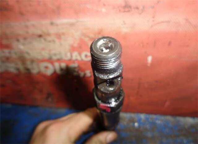 Foto 3ª: Inyectores Ford Transit 2.4 FT 330 2.4 [2.4 LTR. - 92 KW TDE CAT] FURGON CORTO (FY)(2000 _) [DOFA]