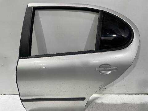 Foto 2ª: Puerta Trasera Izquierda Seat Leon STELLA 75CV [AXP] (1999)