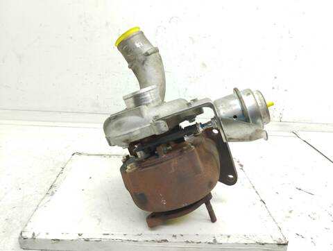 Foto 3ª: Turbocompresor Nissan Primera ACENTA BERLINA 120CV 88KW [F9Q] (2001)