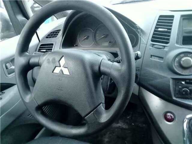 Salpicadero Mitsubishi Grandis 2.0 DI-D INFORM [2.0 LTR. - 100 KW DI-D CAT]