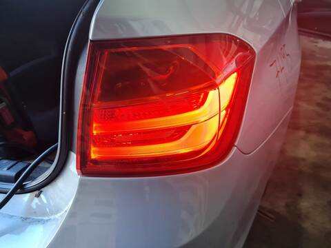 Foto 2ª: Piloto Trasero Derecho Bmw Serie 3 315 320D 184CV 135KW [N47D20C] (2013)