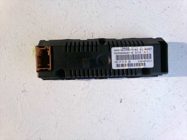 Foto 2ª: Consola Central Citroen C3 1.4 HDI 2002-2010 [8HZ] (2007)