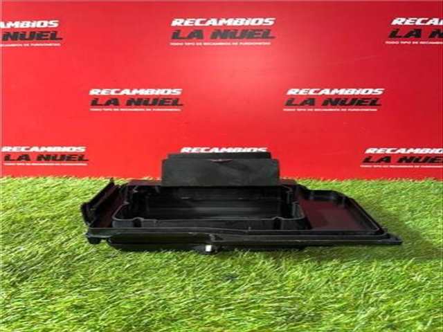 Foto 4ª: Caja Reles Fusibles Renault Trafic M9R Z7 170CV 125KW FURGON (2023)