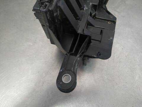 Foto 2ª: Caja Reles Fusibles Mercedes Clase C 160 C 220 T CDI BLUETEC 205.204) 170CV 125KW FAMILIAR [651921] (2014)