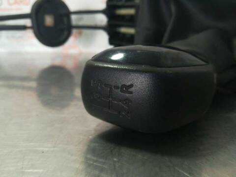 Foto 4ª: Palanca de Cambio Peugeot 208 ACCESS 68CV 50KW [8HR01] (2013)