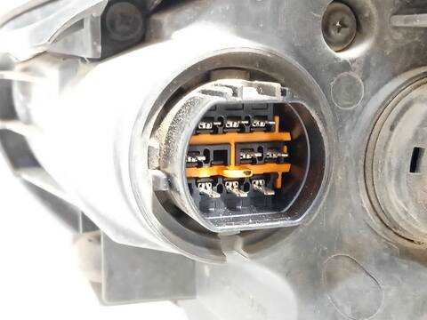 Foto 4ª: Faro Derecho Hyundai Santa Fe 2.2 CRDI 200CV 147KW [D4HB] (2017)