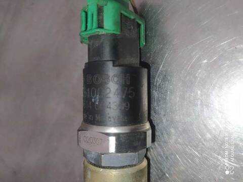 Foto 3ª: Rampa Inyectora Bmw Serie 5 518 530D EXCLUSIVE BERLINA 193CV 142KW [D-30 6D 1D] (2001)