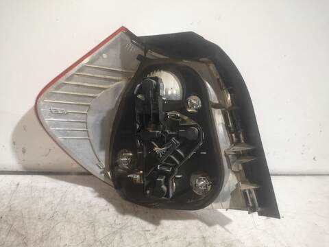 Foto 1ª: Piloto Trasero Derecho Bmw Serie 1 114 204D4 BERLINA (2007)