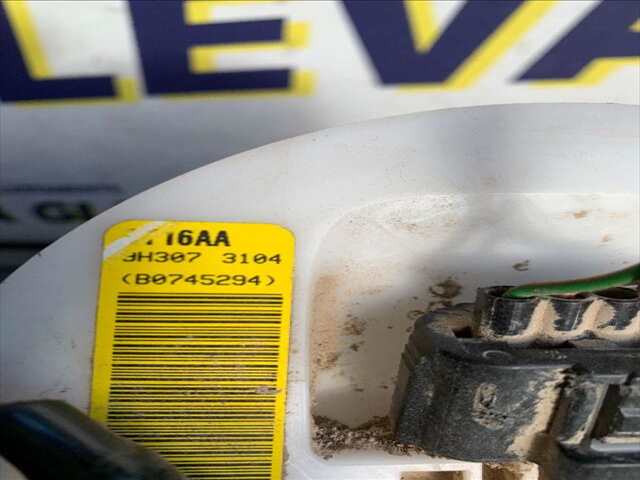 Foto 2ª: Bomba Combustible Ford Focus 1.6 16V100CV [FYDB] (2002)