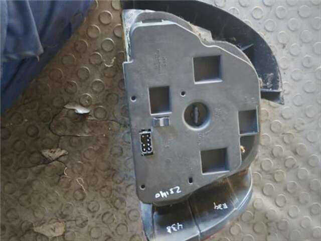 Foto 2ª: Piloto Trasero Izquierdo Bmw Serie 5 518 2.5 523I [2.5 LTR. - 125 KW 24V CAT] [M52 B25 (25 6 S3)]