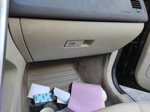 Guantera Volvo XC 60 D5244T4