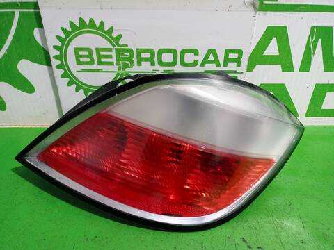 Foto 3ª: Piloto Trasero Derecho Opel Astra ELEGANCE 101CV [Z17DTH] (2004)