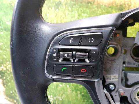 Foto 3ª: Volante Kia Niro CONCEPT PLUG-IN HYBRID 5P [G4LE] (2018)