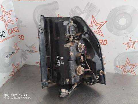 Foto 2ª: Piloto Trasero Izquierdo Mitsubishi Montero 3.2 DI-D KAITEKI 5-PTAS.) 170CV 125KW [4M41] (2007)