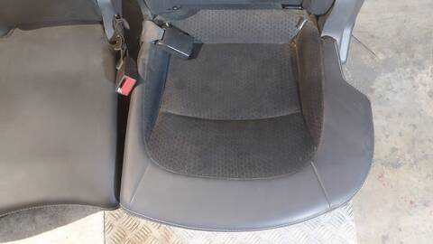 Foto 4ª: Asientos Traseros Nissan Qashqai TEKNA PREMIUM 131CV 96KW [R9MA405] (2012)