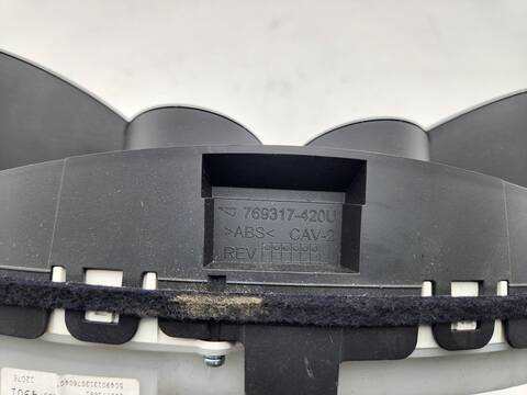 Foto 3ª: Cuadro de Instrumentos Opel Astra SPORTIVE 110CV 81KW [A17DTR] (2012)