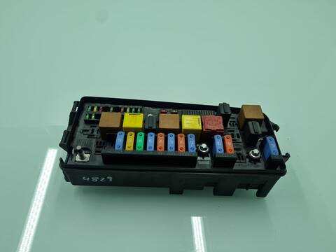 Caja Reles Fusibles Saab 9-3 2.2 TID LINEAR BERLINA 125CV 92KW