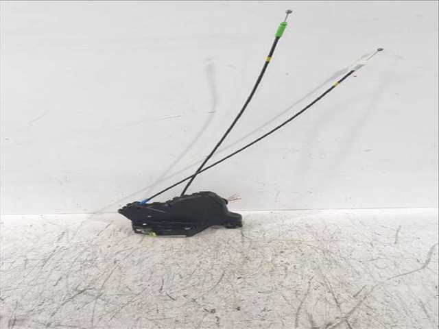 Cerradura Puerta Delantera Izquierda Toyota Auris 1.6 ZRE151_) 124CV