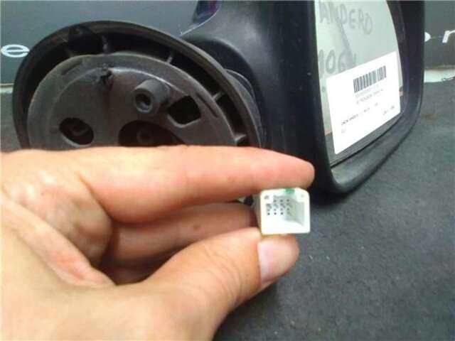 Foto 2ª: Retrovisor Derecho Dacia Sandero 1.2 16V (75 CV) [D4F732]