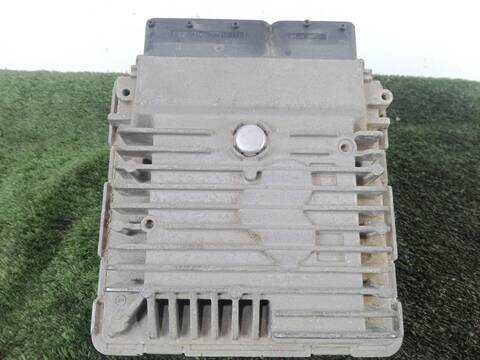 Foto 2ª: Centralita Motor ECU Skoda Octavia 1.6 TDI 105CV 77KW [CAYC] (2010)