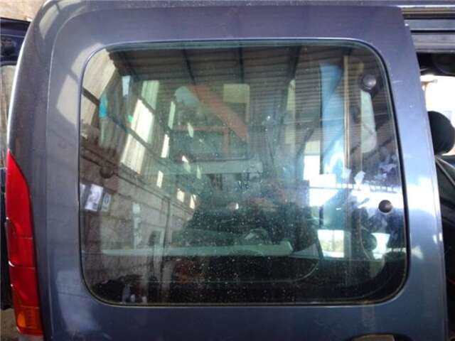 Foto 3ª: Puerta Lateral Corredera Derecha Renault Kangoo 1.5 AUTHENTIQUE [1.5 LTR. - 60 KW DCI DIESEL] [K9K B7]