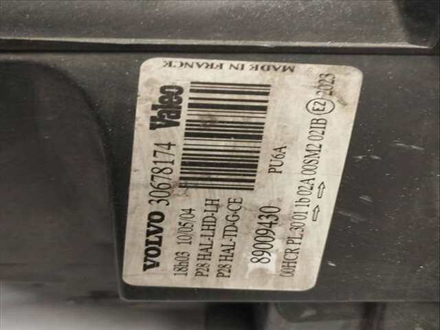 Foto 2ª: Faro Izquierdo Volvo XC 90 D5 EXECUTIVE 7 ASIENTOS) 136KW) 185CV [D5244T4] (2004)