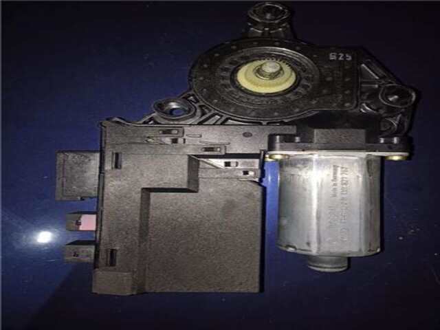 Elevalunas Eléctrico Delantero Izquierdo Peugeot 307 2.0 HDI 110