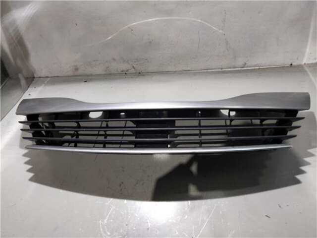 Foto 2ª: Rejilla Delantera Renault Laguna 1.8 AUTHENTIQUE [1.8 LTR. - 88 KW CAT] [F4P770]