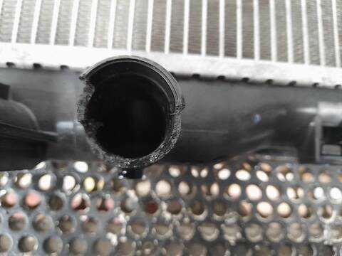 Foto 2ª: Radiador Motor Hyundai Getz 1.1 12V CAT 63CV [G4HG] (2002)