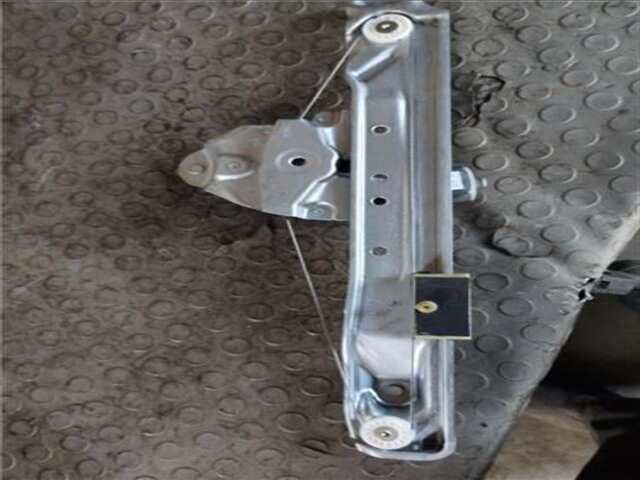 Foto 2ª: Elevalunas Eléctrico Trasero Derecho Dacia Duster 1.5 PRESTIGE [1.5 LTR. - 85 KW BLUE DCI DIESEL FAP CAT] [K9K 872]