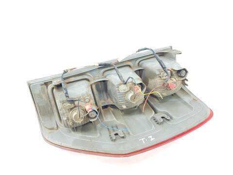 Foto 3ª: Piloto Trasero Izquierdo Ford Ranger DOPPELKABINE 4X4 XL (2011)