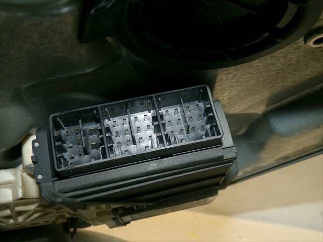 Foto 4ª: Elevalunas Eléctrico Delantero Izquierdo Seat Ibiza 1.4 G MODELO 6L, 2002-2008 [BBZ] (2002)