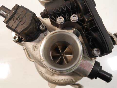 Turbocompresor Volvo XC 60 B5 250CV 184KW