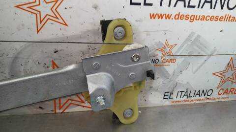 Foto 2ª: Elevalunas Eléctrico Delantero Derecho Dacia Duster ACCESS 115CV 84KW [H4M D7] (2019)