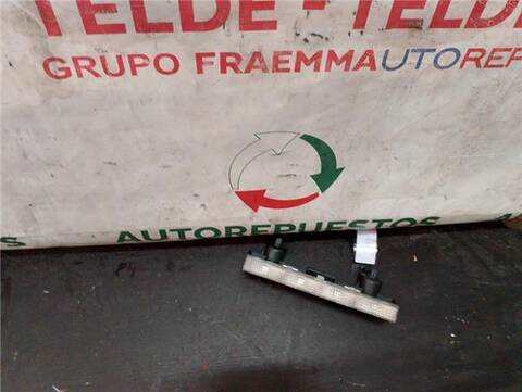 Luz Central de Freno Toyota Urban 1.3 ACTIVE [1.3 LTR. 74KW 16V CAT]