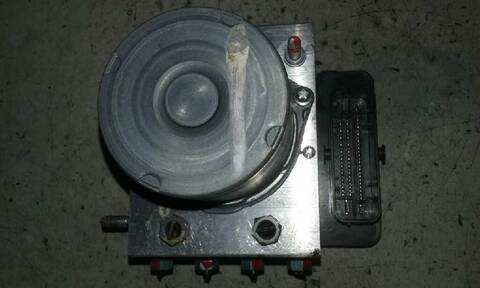 Foto 2ª: Abs Mercedes Clase V 200 136CV 100KW (2014)