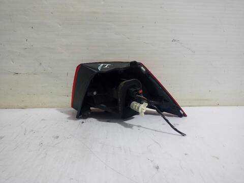 Foto 2ª: Piloto Trasero Izquierdo Volkswagen Golf COMFORTLINE BLUEMOTION AUT. 150CV (2013)