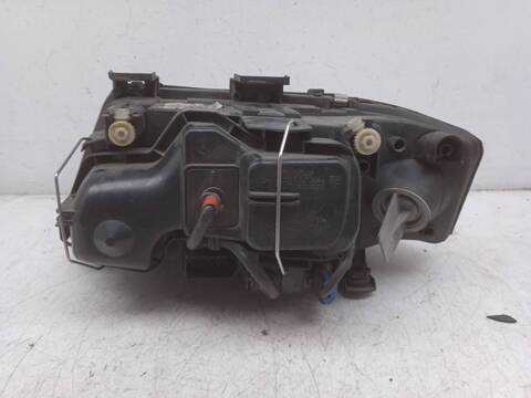 Foto 2ª: Faro Derecho Audi A6 2.5 V6 24V TDI AVANT 180CV 132KW (2005)