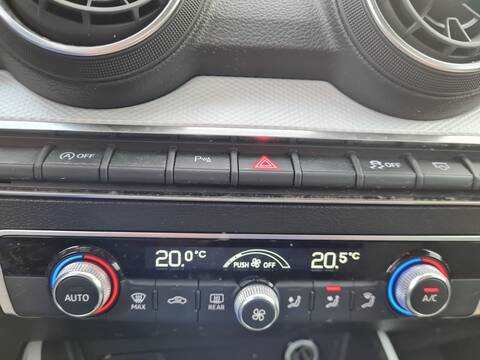 Foto 2ª: Mando Climatizador Audi Q2 30 TDI ADVANCED 116CV 85KW [DGT] (2020)