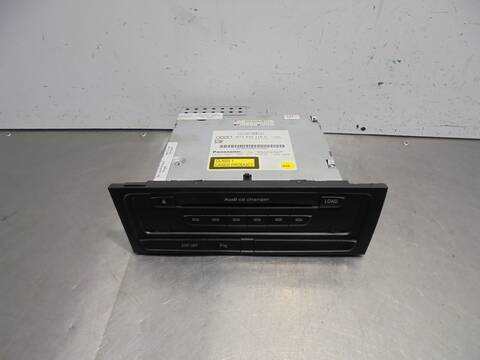 Sistema Audio Radio CD Audi A4 BASICO AVANT 143CV 105KW
