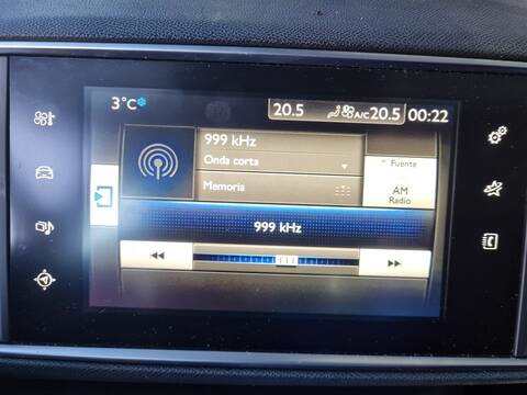 Foto 3ª: Pantalla Multifuncion Peugeot 308 ACTIVE 120CV 88KW [BH01] (2014)