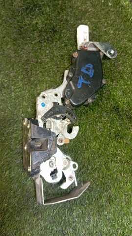 Foto 3ª: Cerradura Puerta Trasera Derecha Toyota 4 Runner 3.0 T DIESEL (1993)