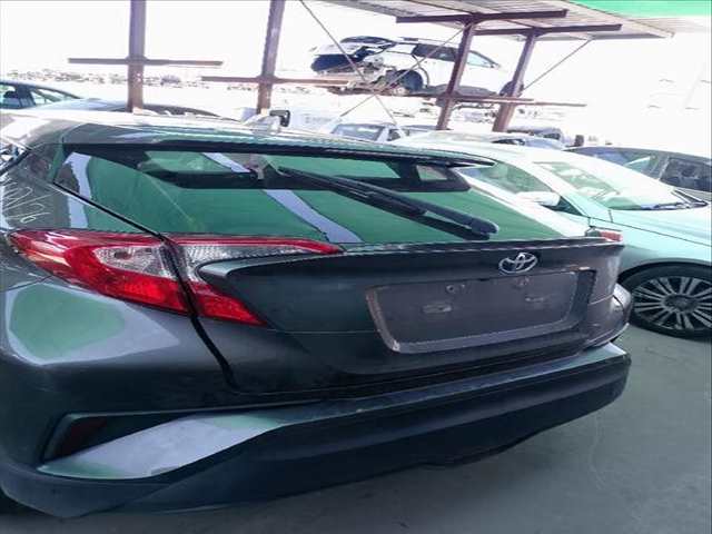 Foto 2ª: Portón Toyota CHR 1.8 HYBRID ZYX10_ ZYX11_ ZYX10R ZYX11R) (2016)