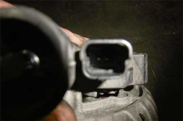 Foto 2ª: Alternador Toyota Aygo 1.4 D [8HT]