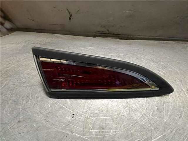 Piloto Portón Izquierdo Renault Scenic 1.5 DYNAMIQUE [1.5 LTR. - 78 KW DCI DIESEL]